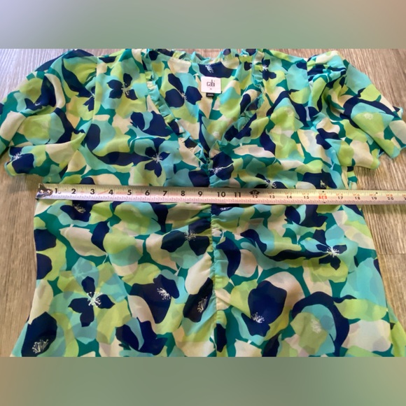 Cabi Top Boho Chic Green Blue Lovely Poly Lightweight Women’s Size Medium - Picture 4 of 5